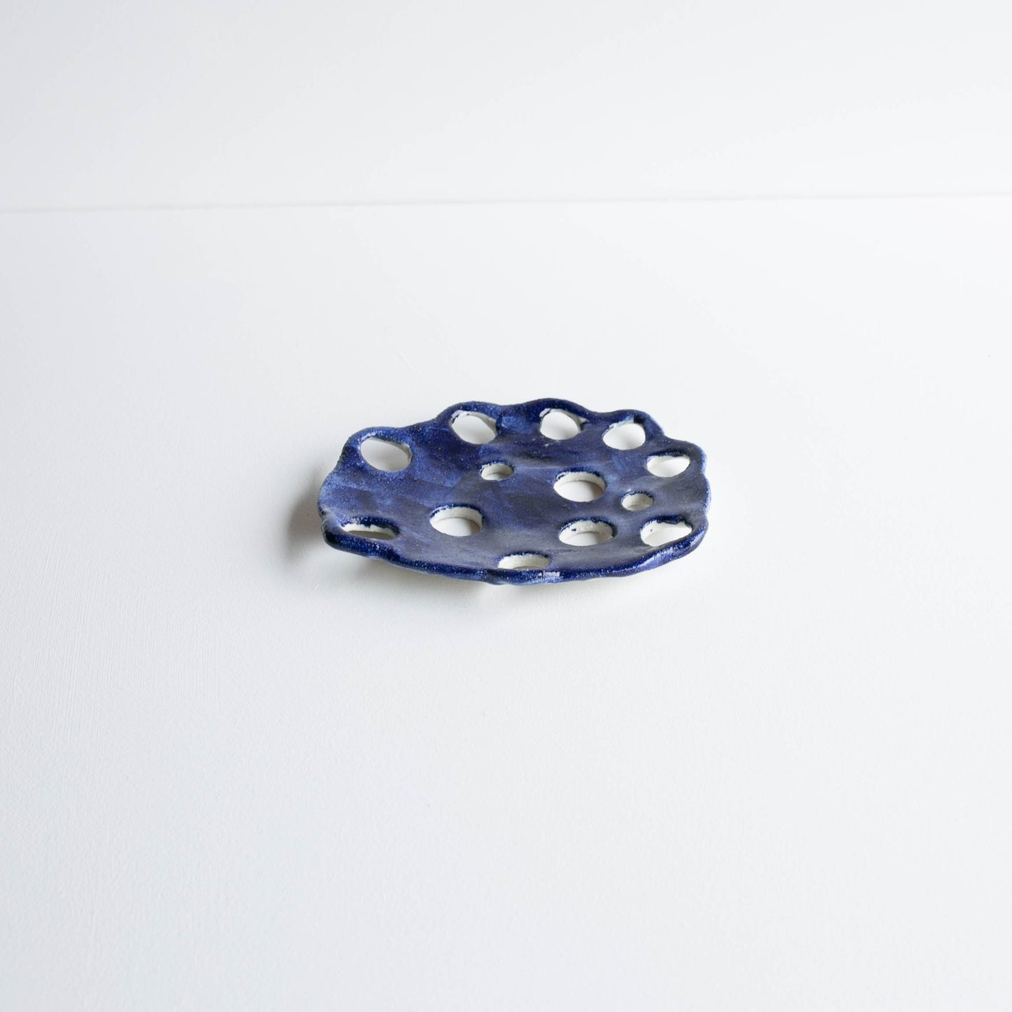 Stoneware lotus bowl | Sarah |