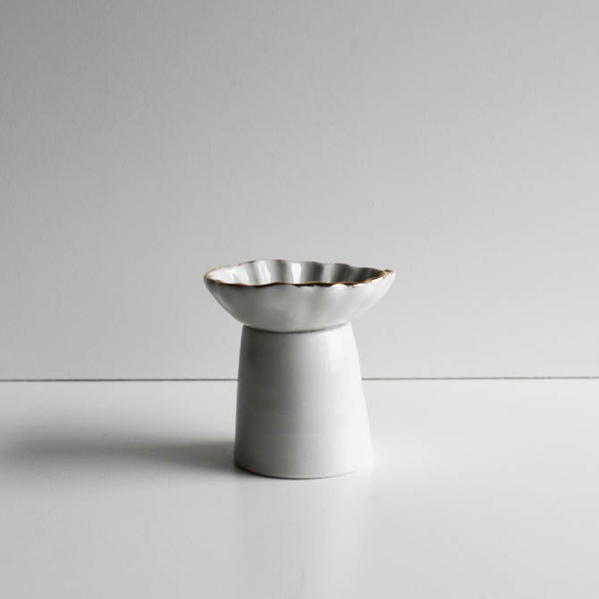 Lily Pedestal flower Bowl