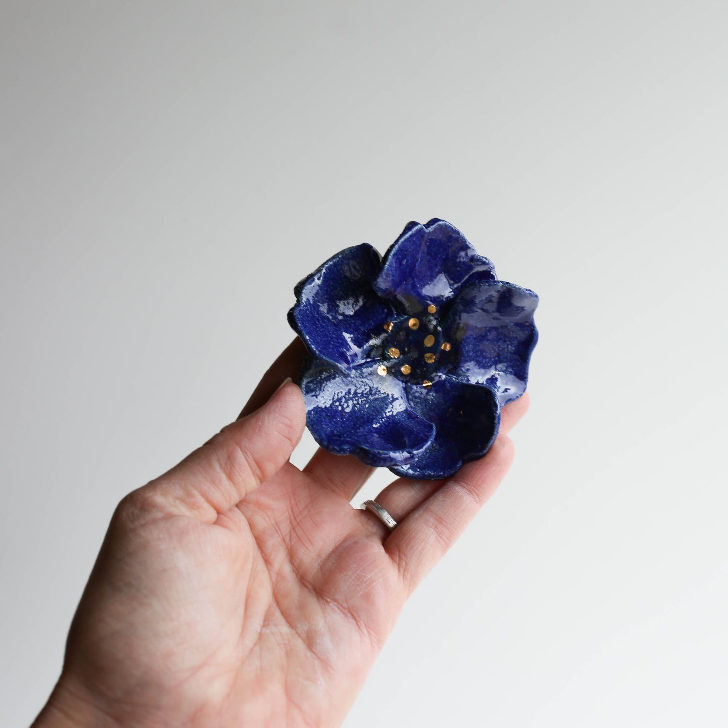 Stoneware Flower for the wall