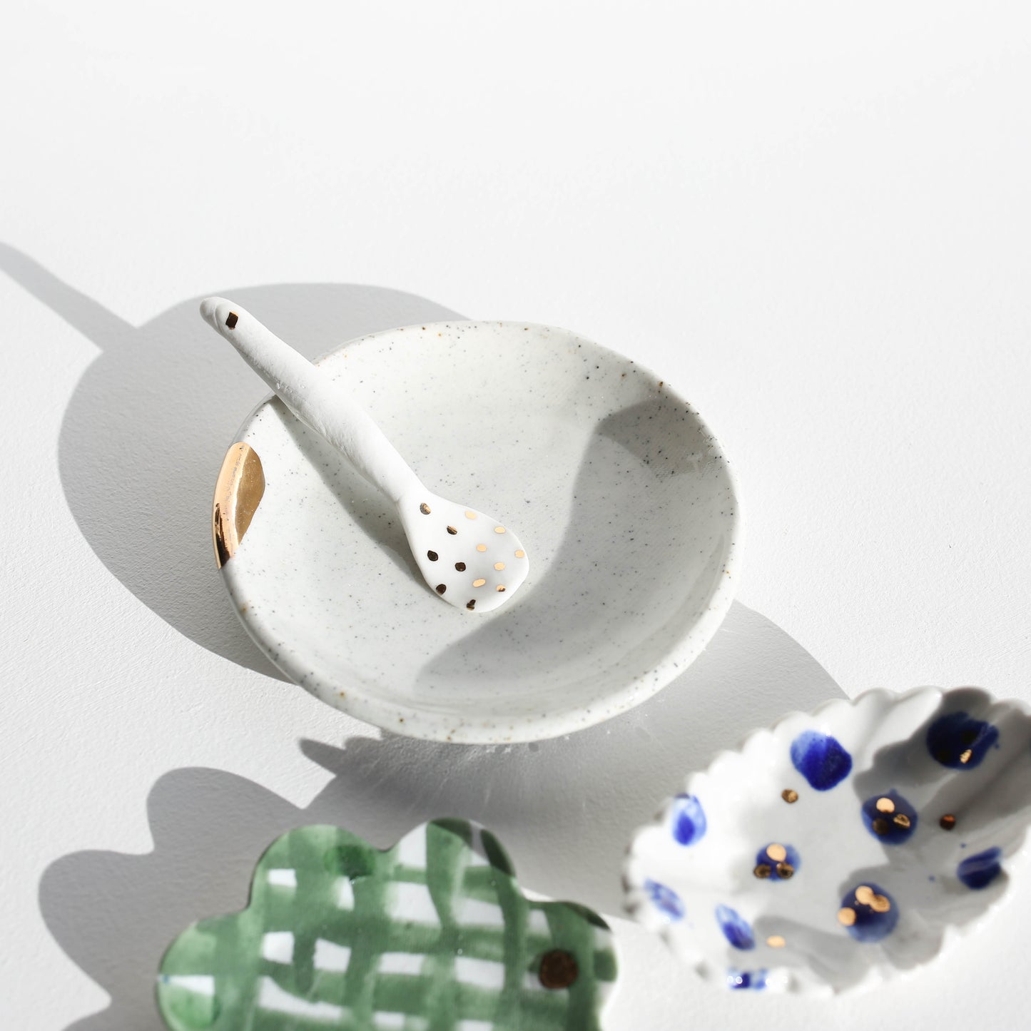 Porcelain mini dish set