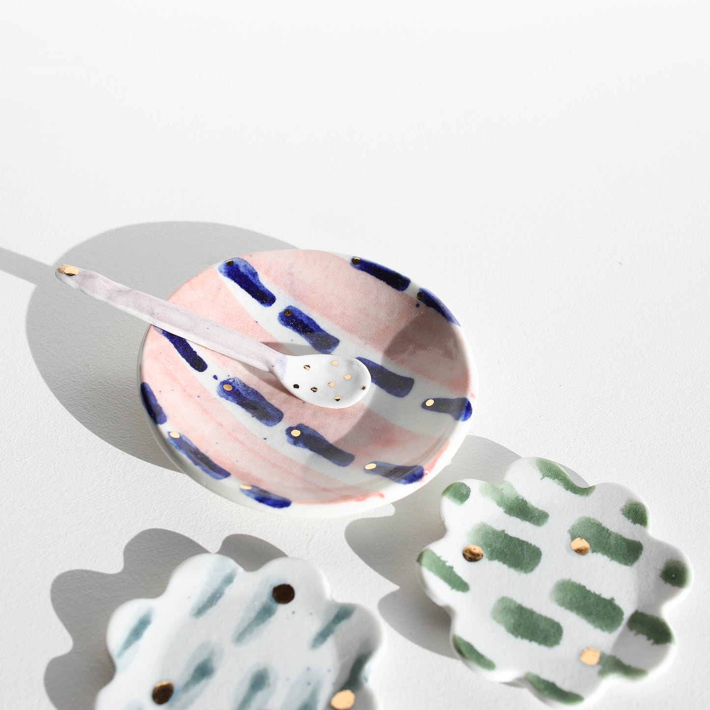 Porcelain mini dish set