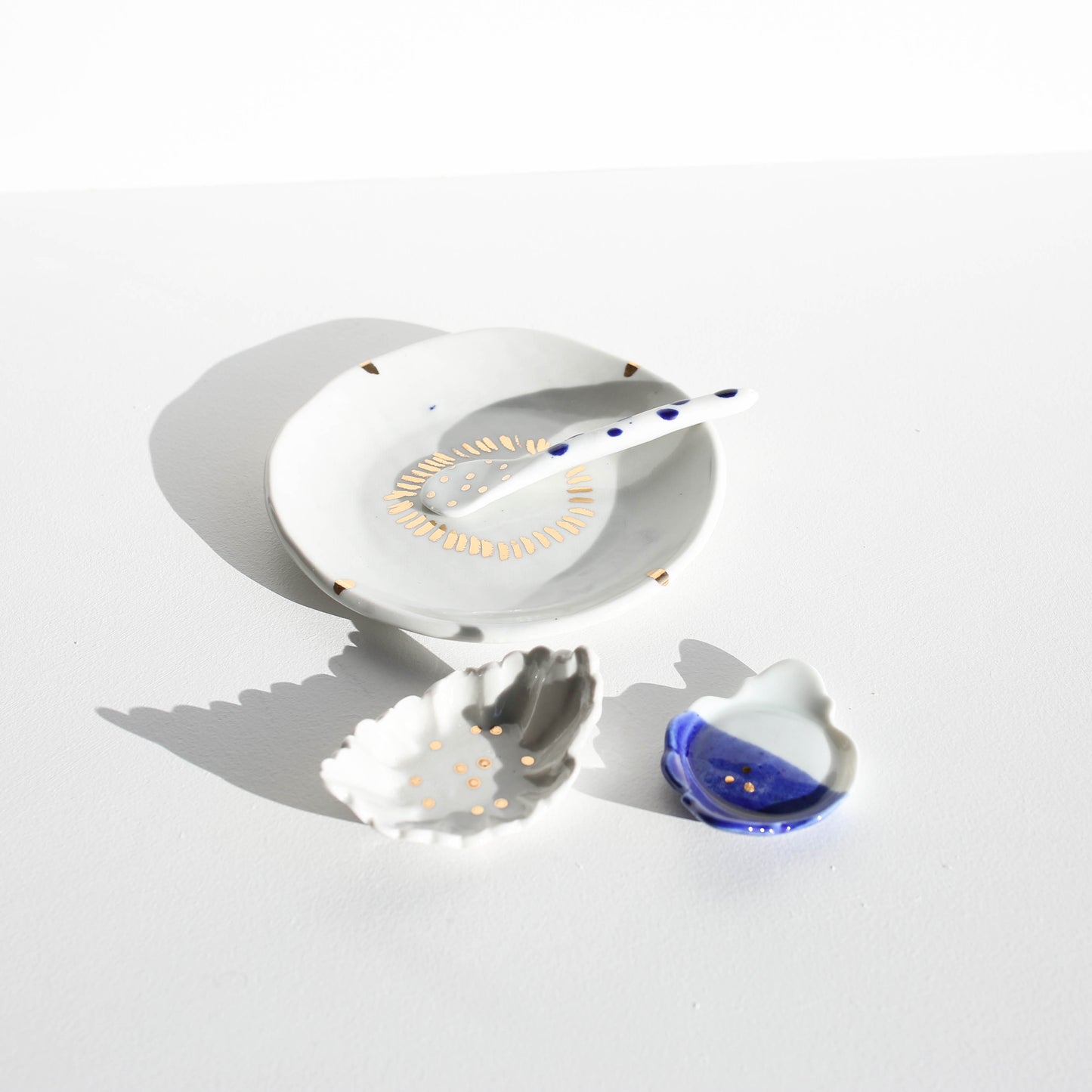 Porcelain mini dish set