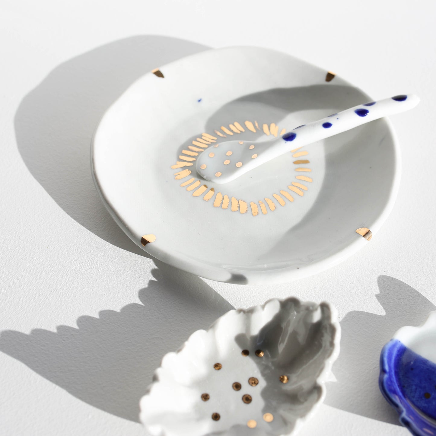 Porcelain mini dish set