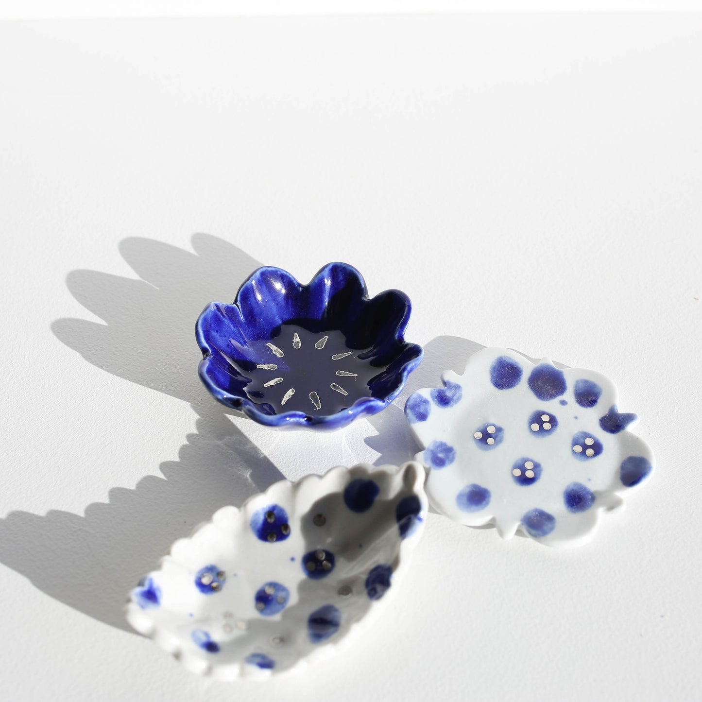 Porcelain mini dish set