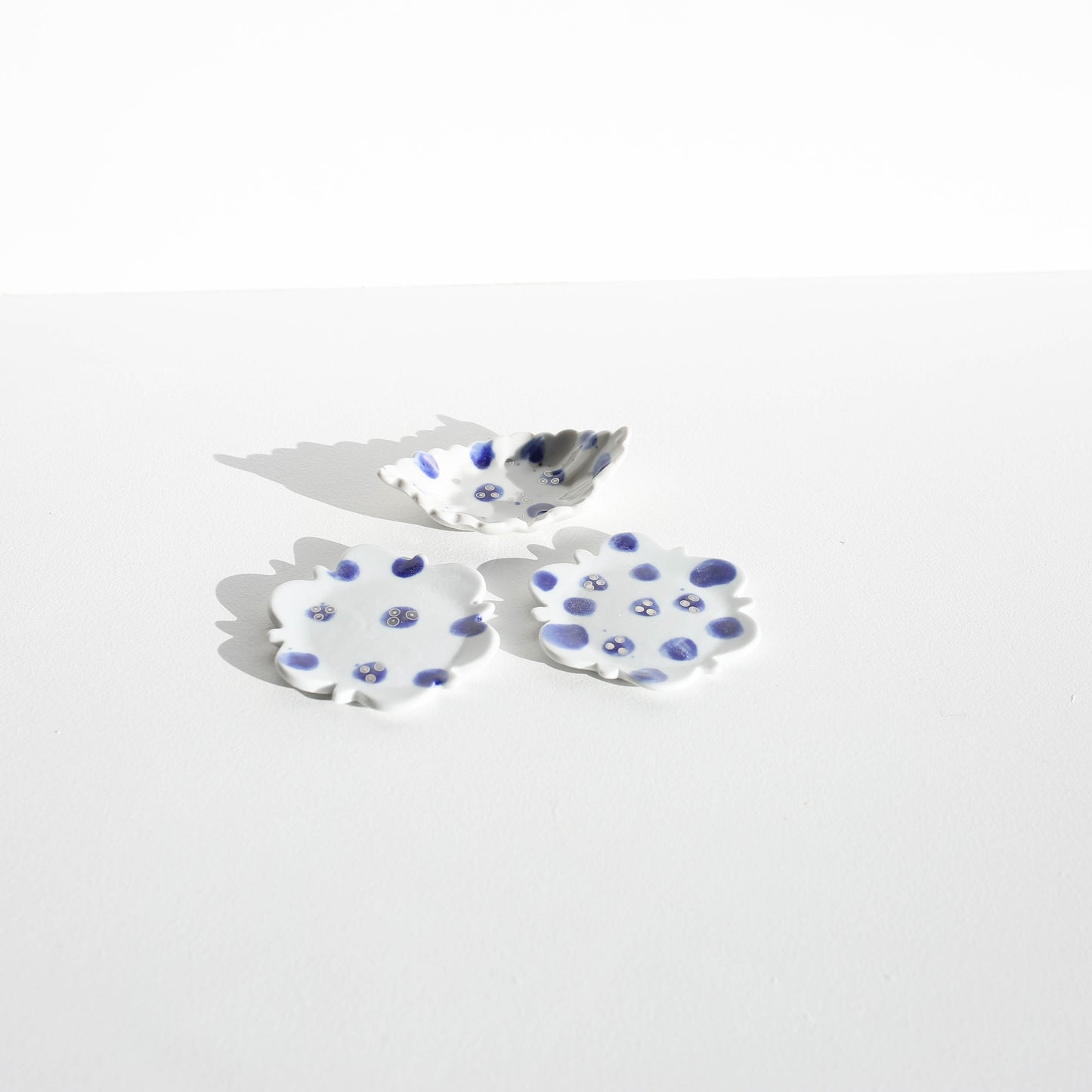 Porcelain mini dish set