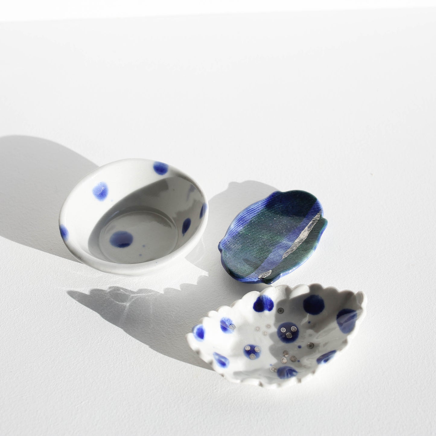 Porcelain mini dish set