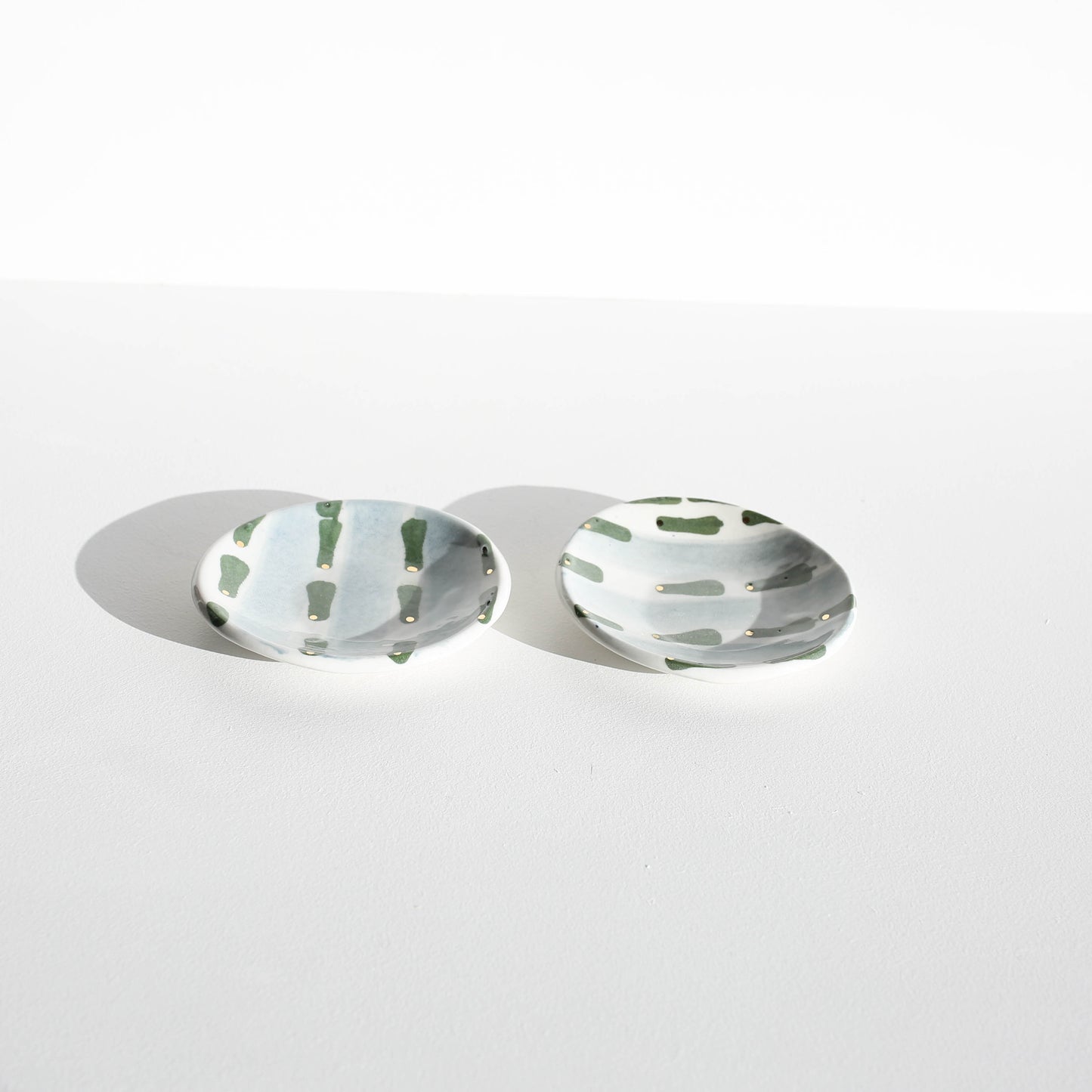 Porcelain mini dish set