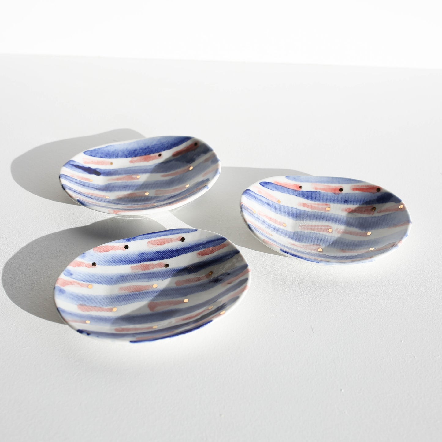 Porcelain mini dish set