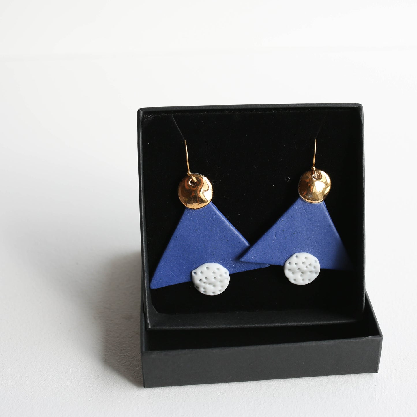 Large earrings | Porcelain | Gold