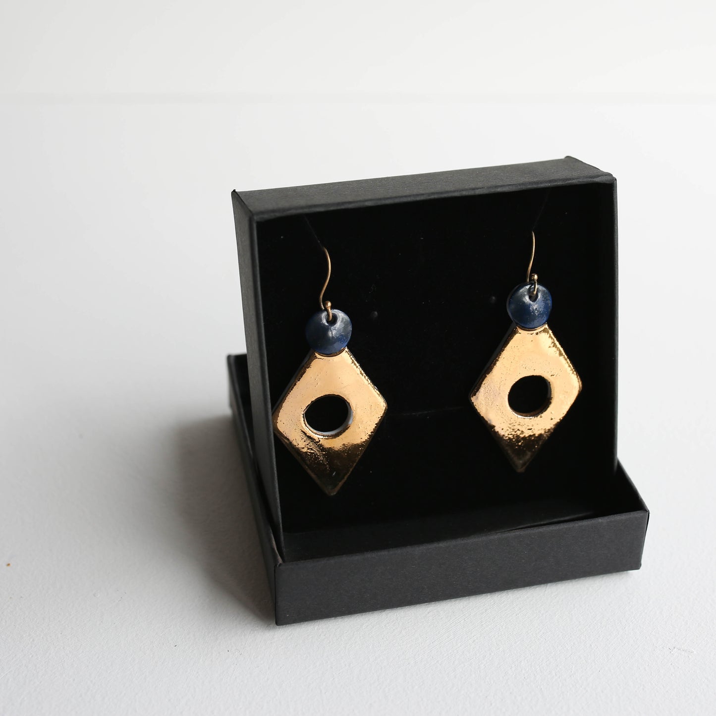 Large earrings | Porcelain | GOLD