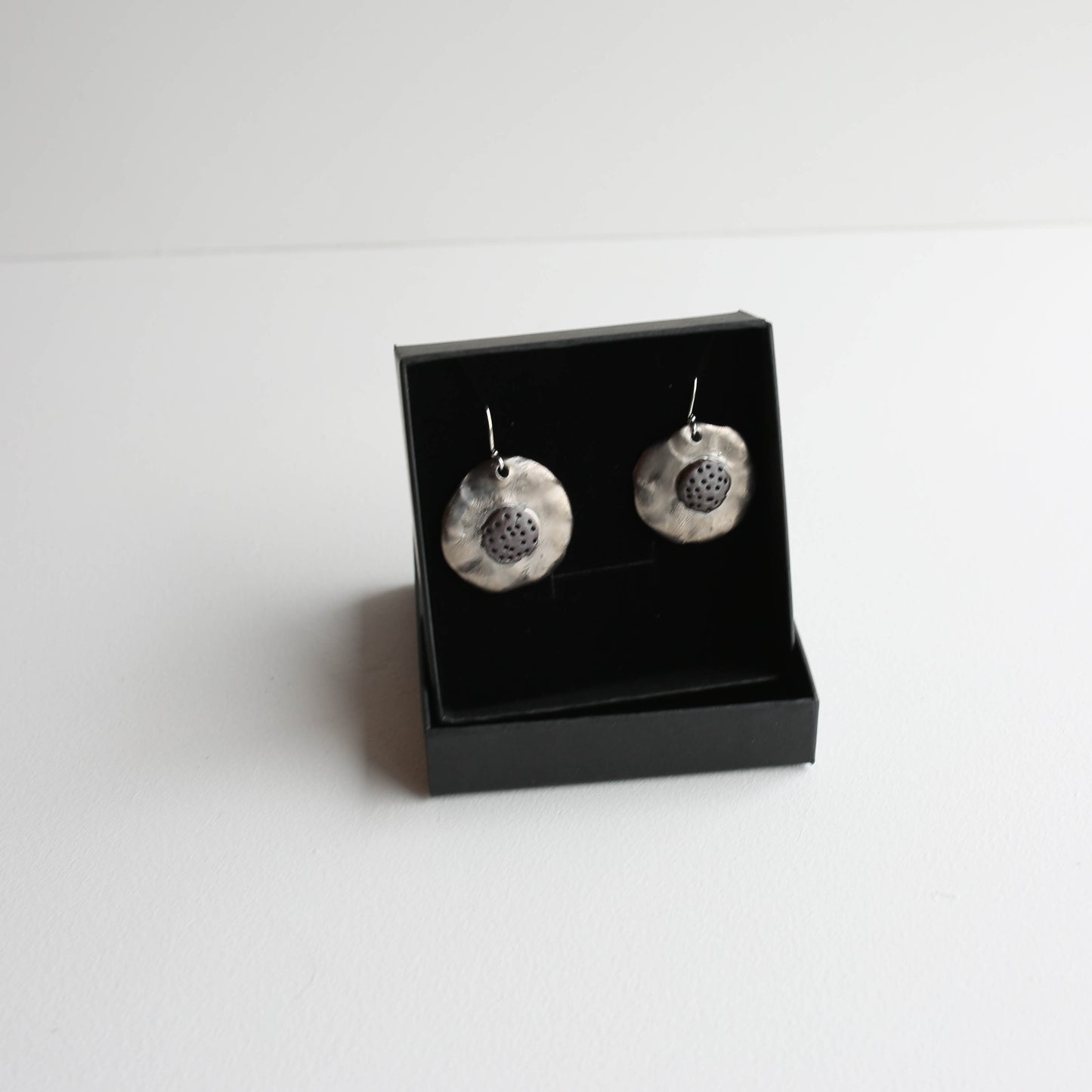Medium earrings | Porcelain | PLATINUM