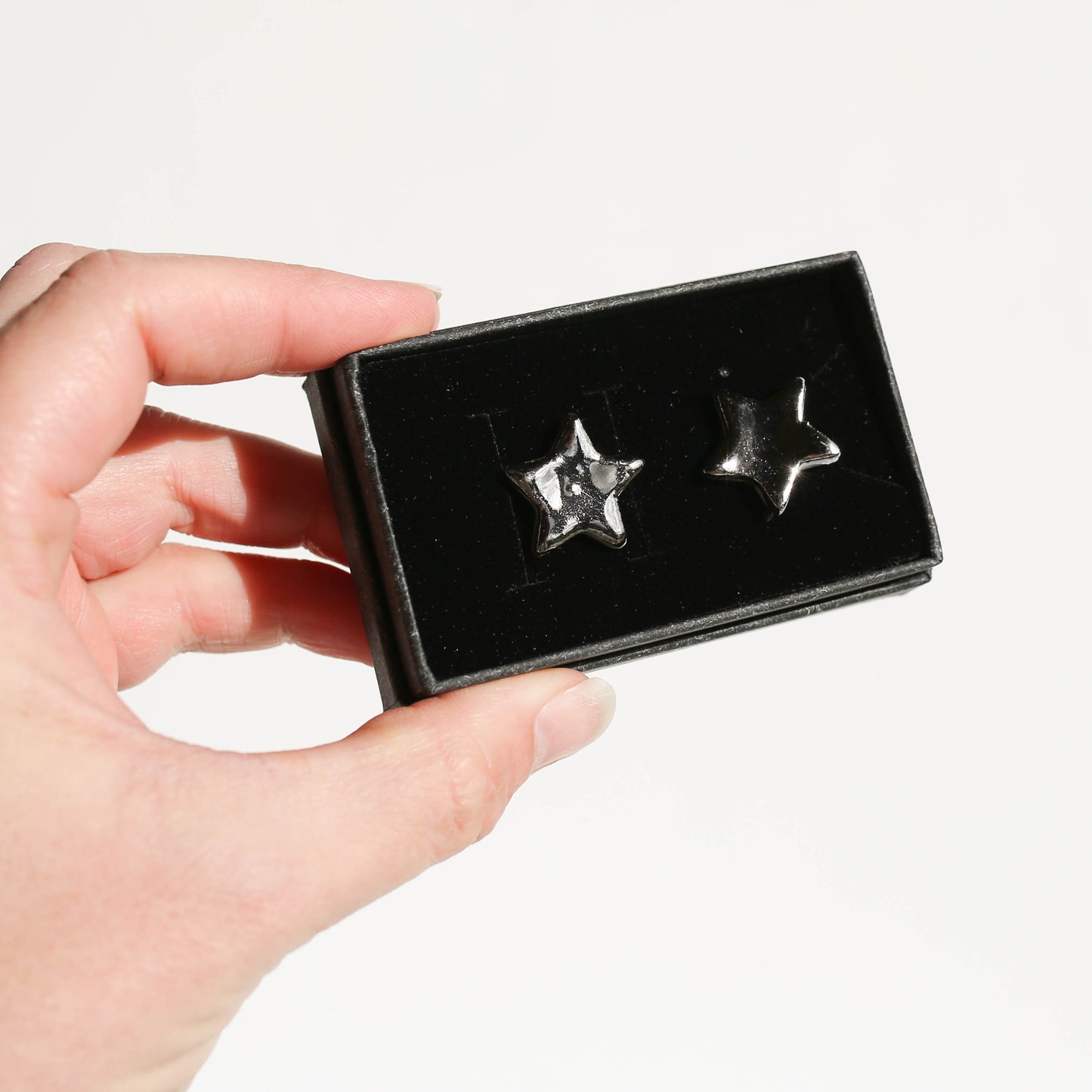 Stud earrings | Porcelain | PLATINUM