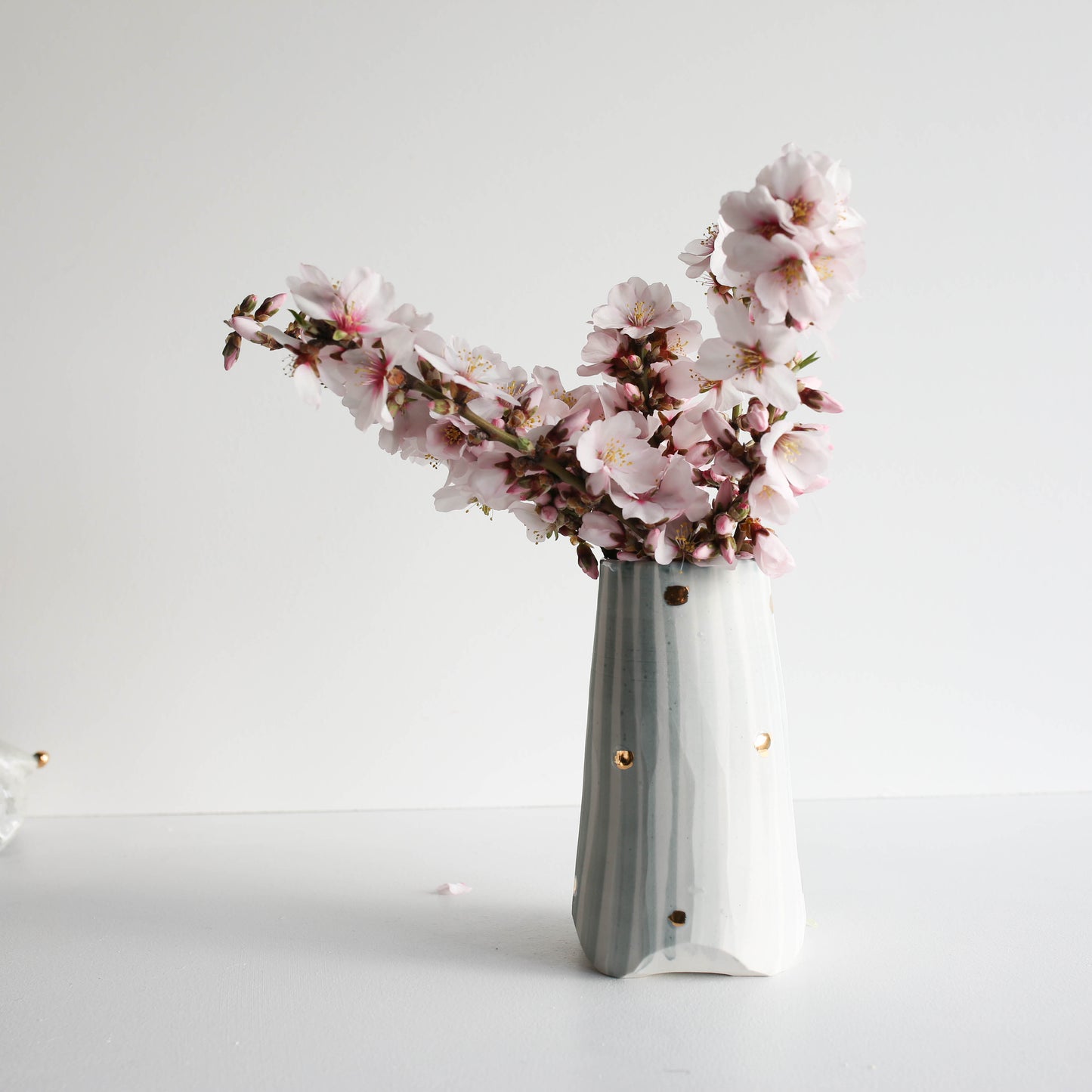 Vase | Stoneware vase GOLD