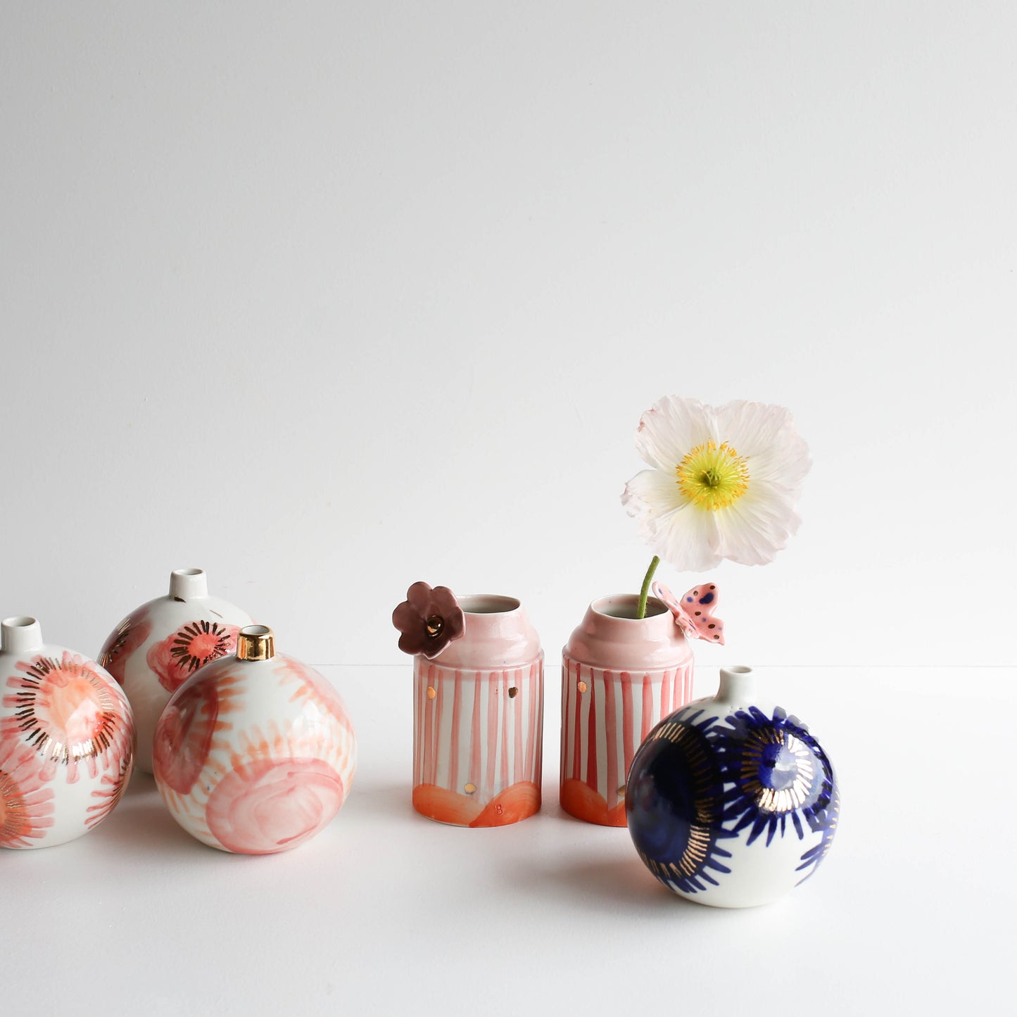 Butterfly vase | Stoneware vase GOLD