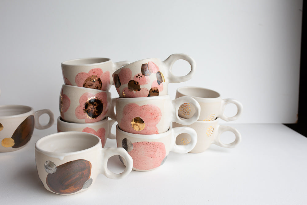 Large daisy cup
