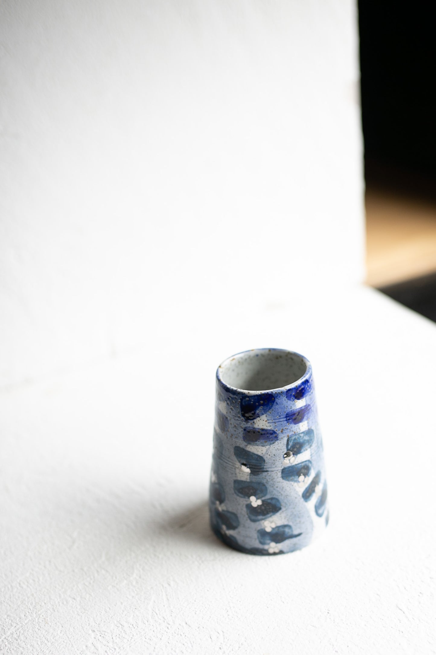 Ruth Vase Silver DETAIL