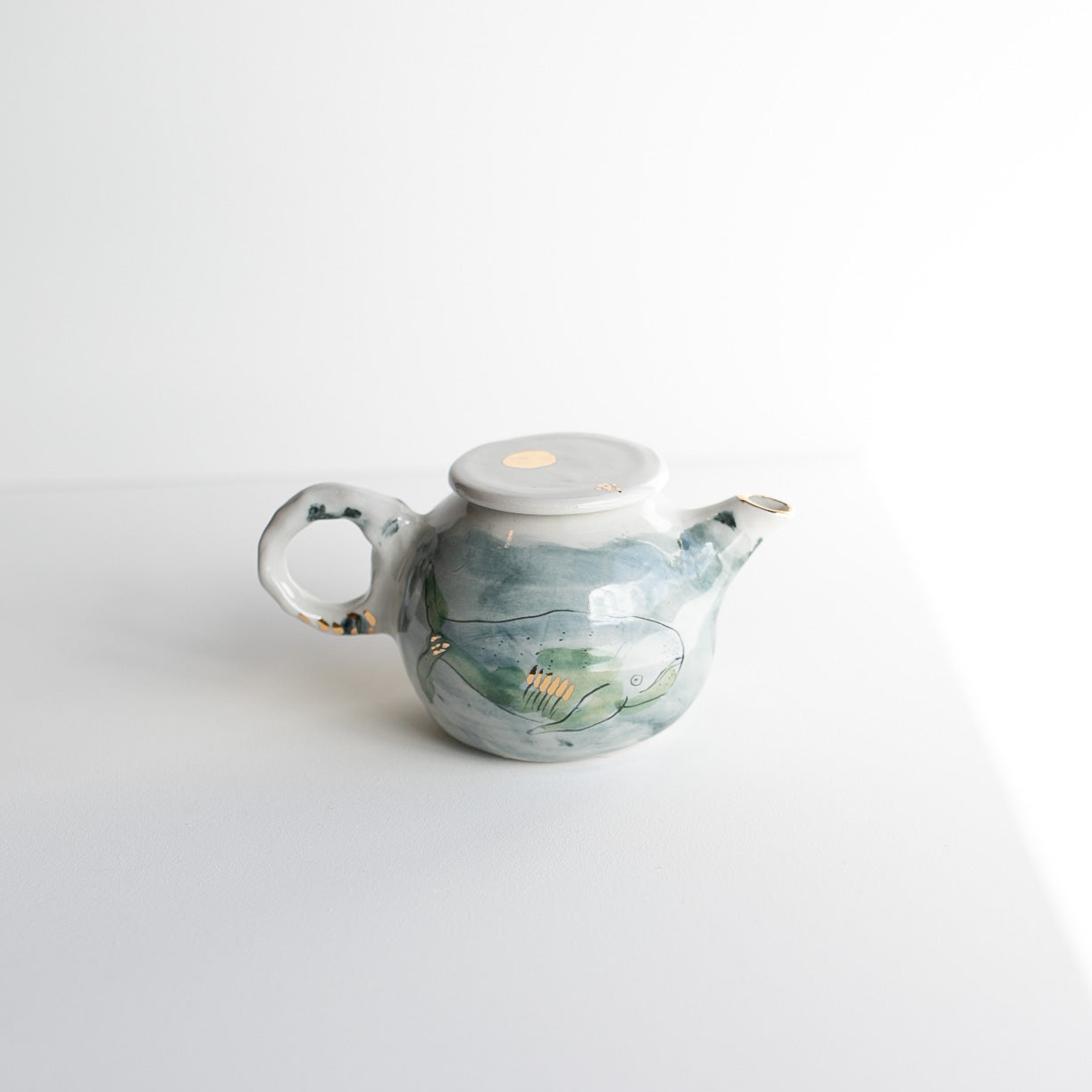 Teapot- Pufferfish and whale | Gold