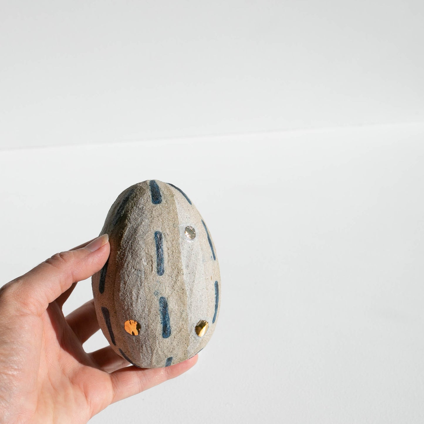 Large egg GOLD