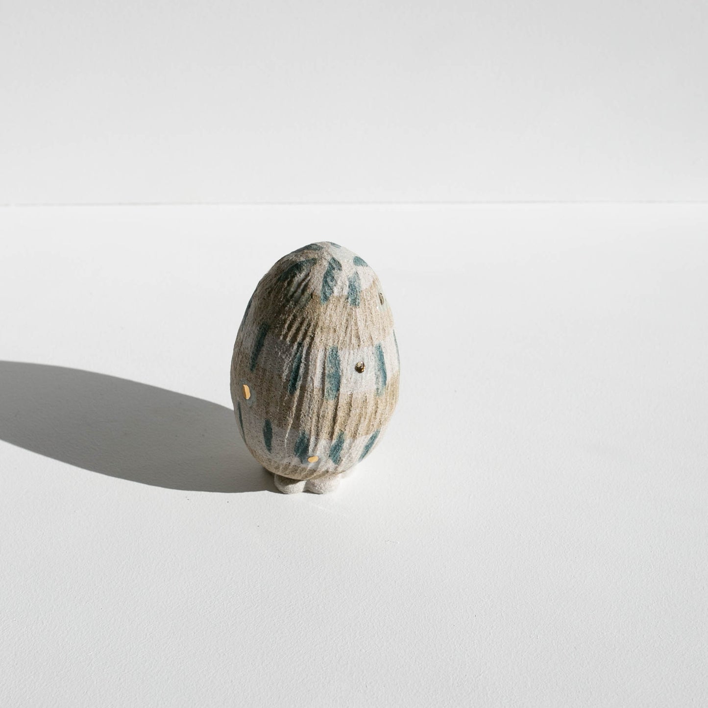 Large egg GOLD