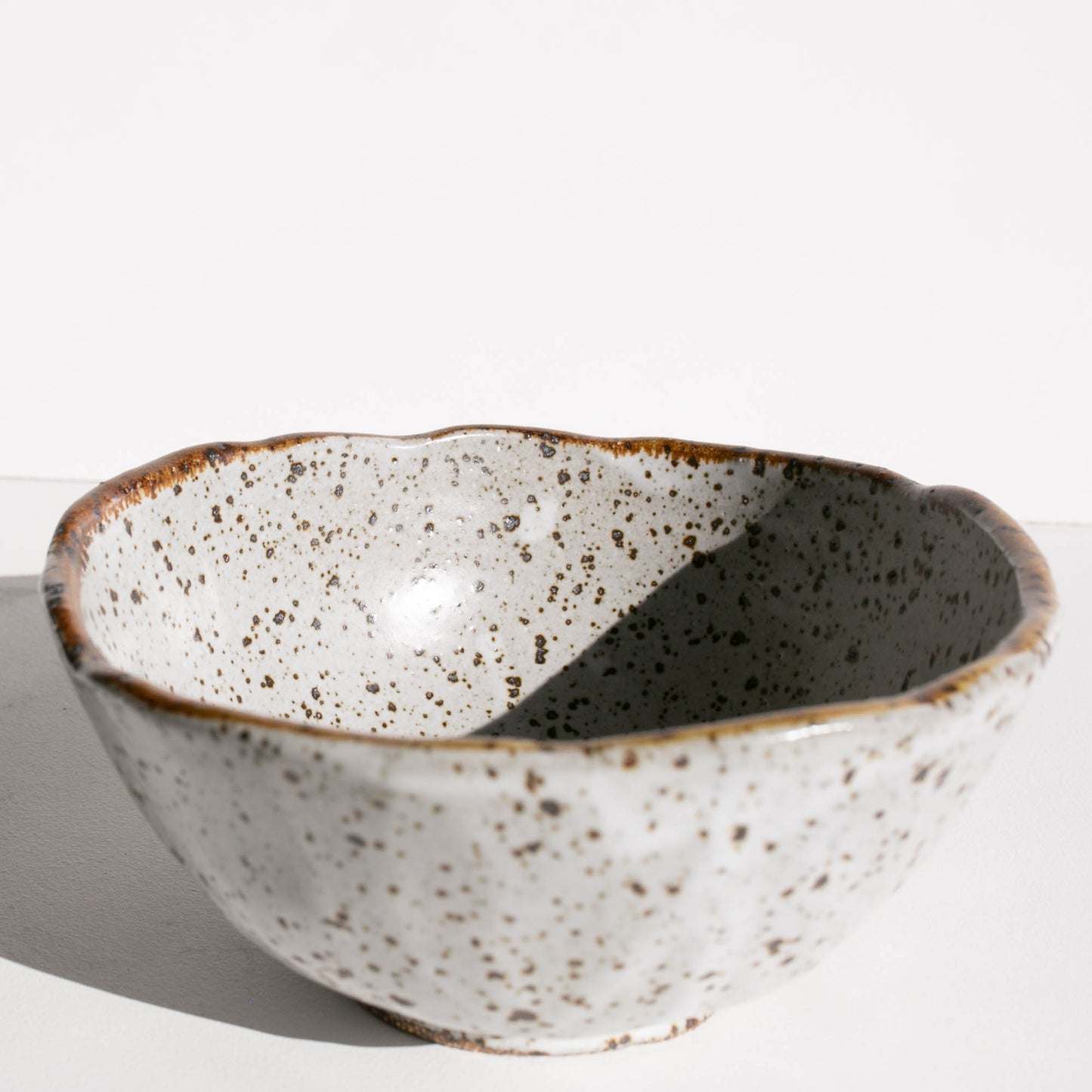 Footed bowl | Delia