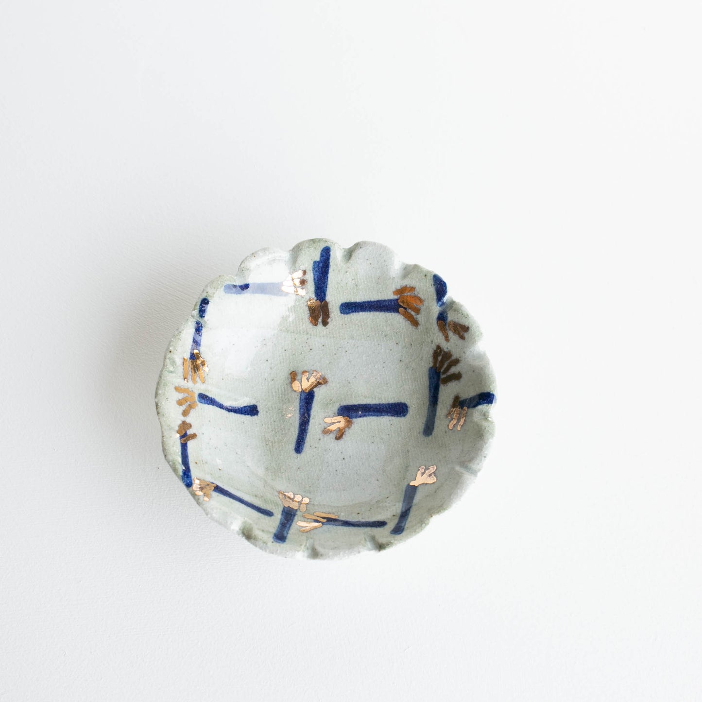 Tess | Footed small flower dish