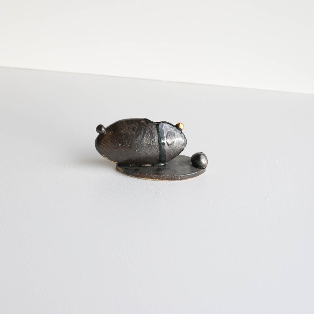 Nella | Stoneware vase and Incense holder GOLD