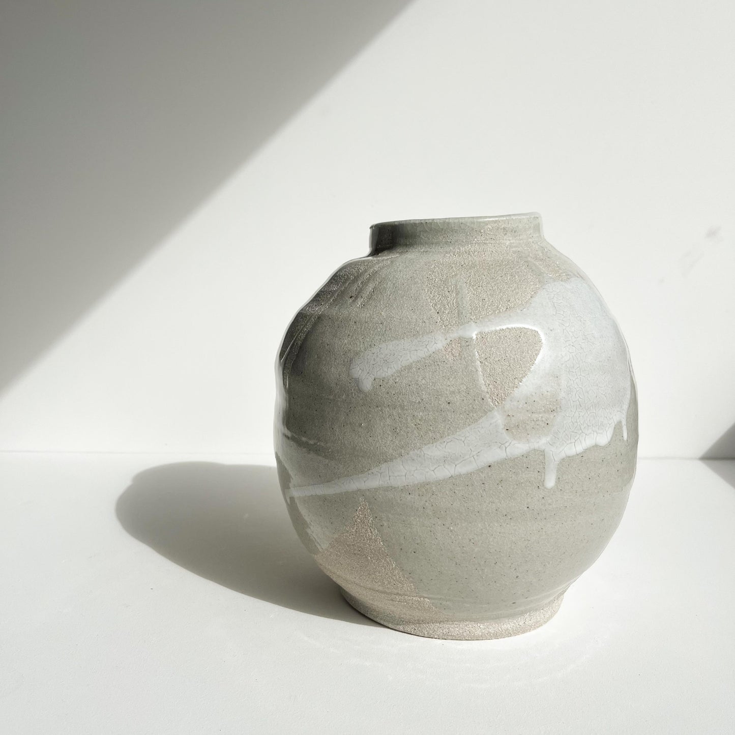 SEA FOAM Ophelia Large Round vase