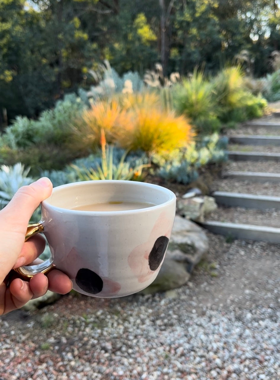 Rick and Red white button cups