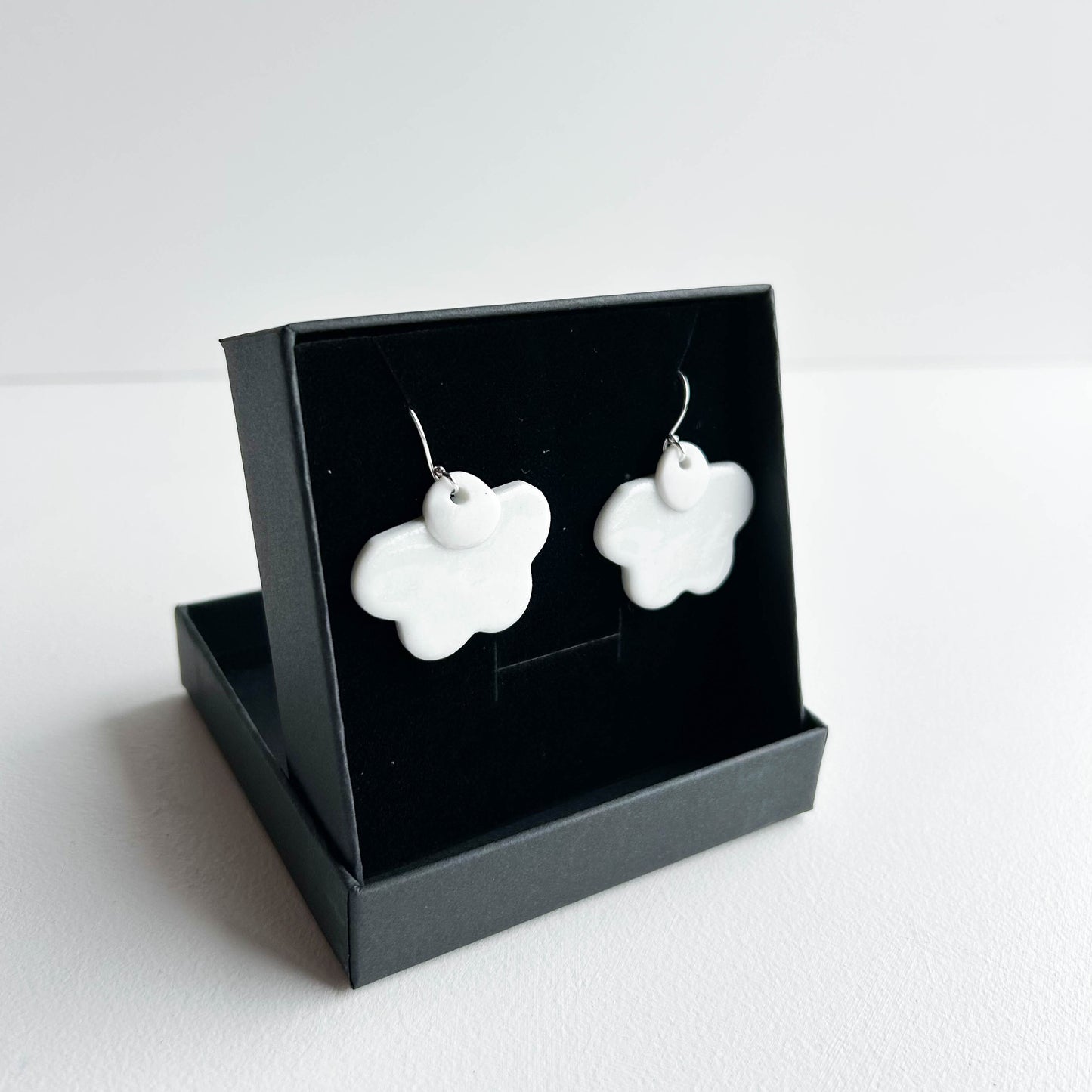 Large earrings | Porcelain |