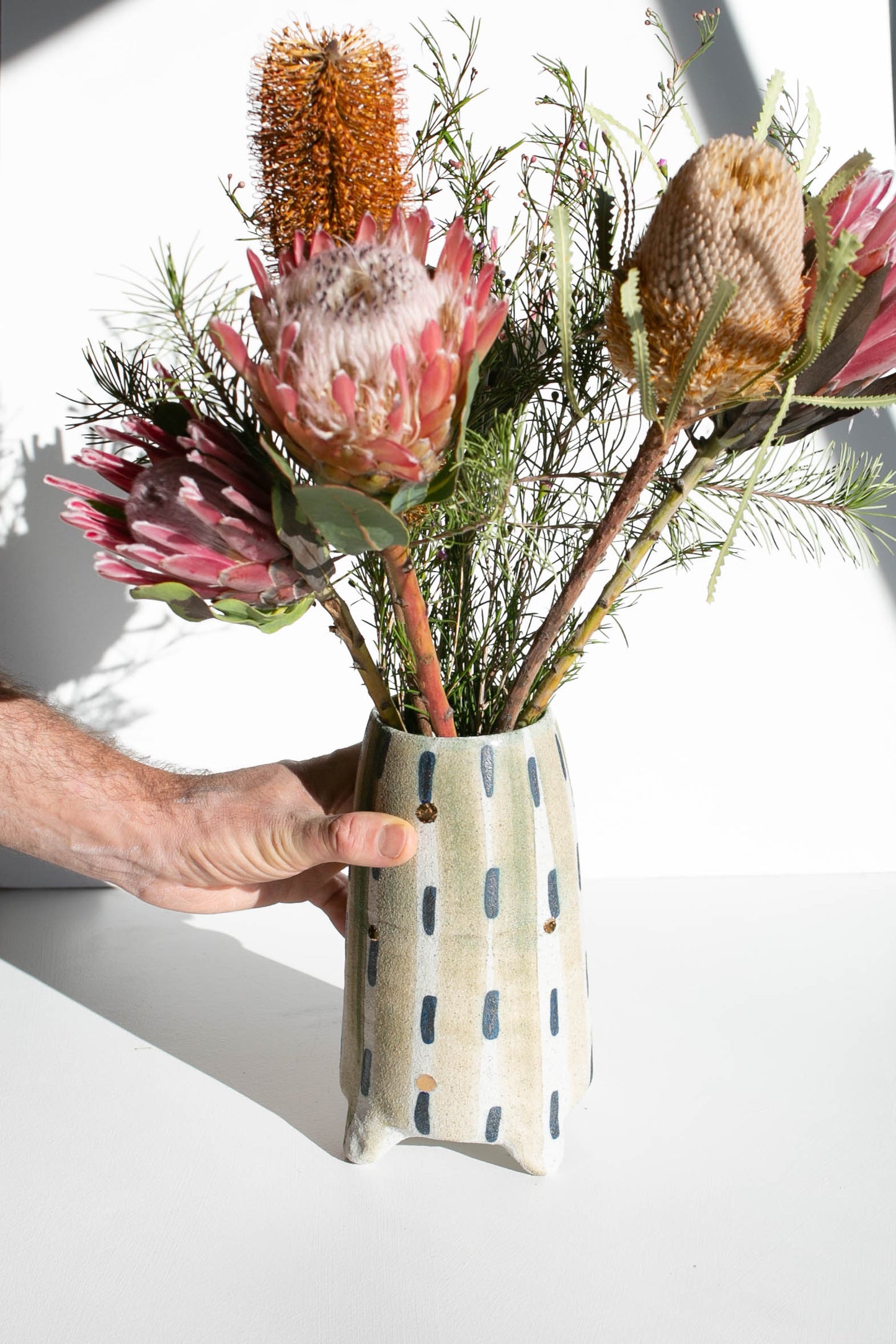 Lu | Stoneware vase Silver
