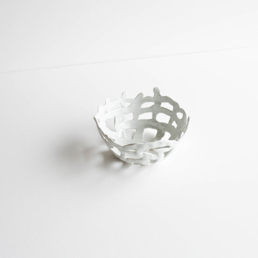 Porcelain nest bowl | Lily