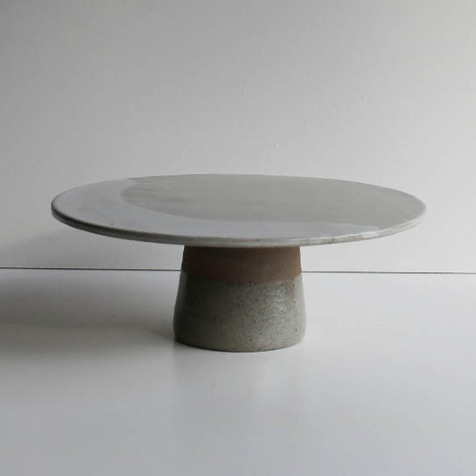 Mona cake stand