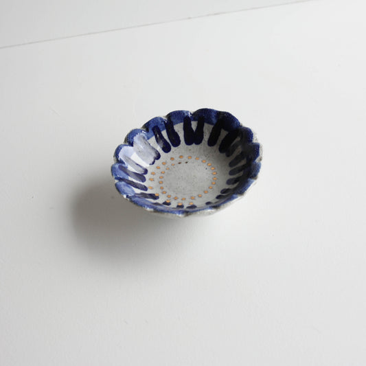 Small flower dish