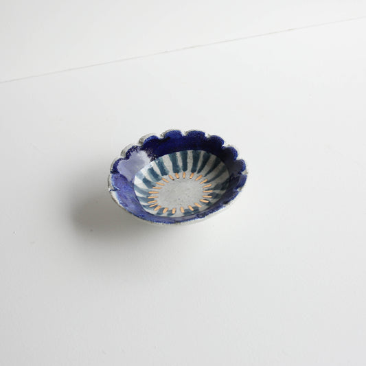 Small flower dish