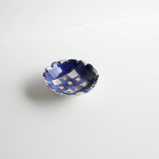 Small flower dish