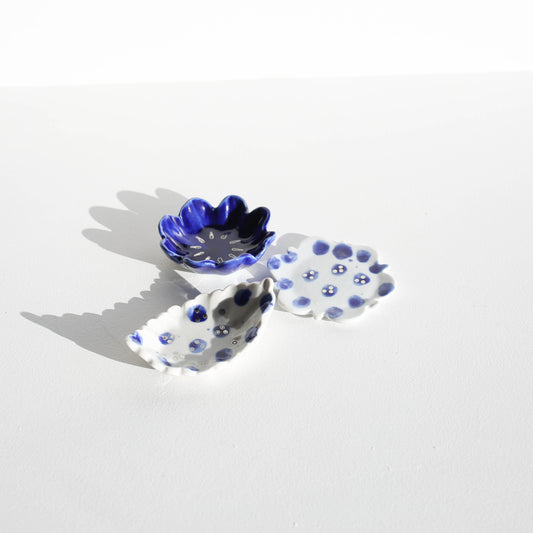 Porcelain mini dish set