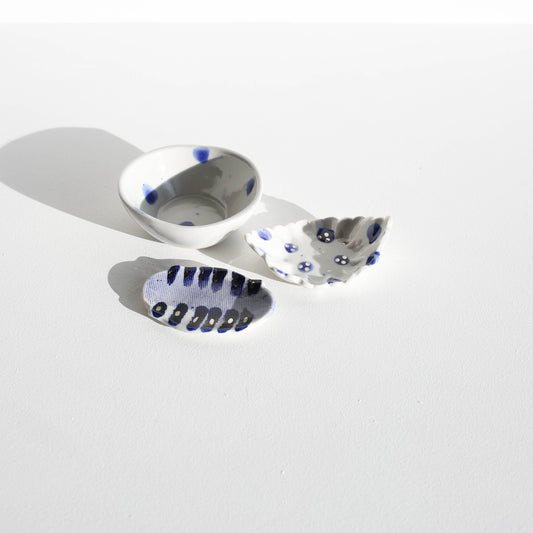 Porcelain mini dish set