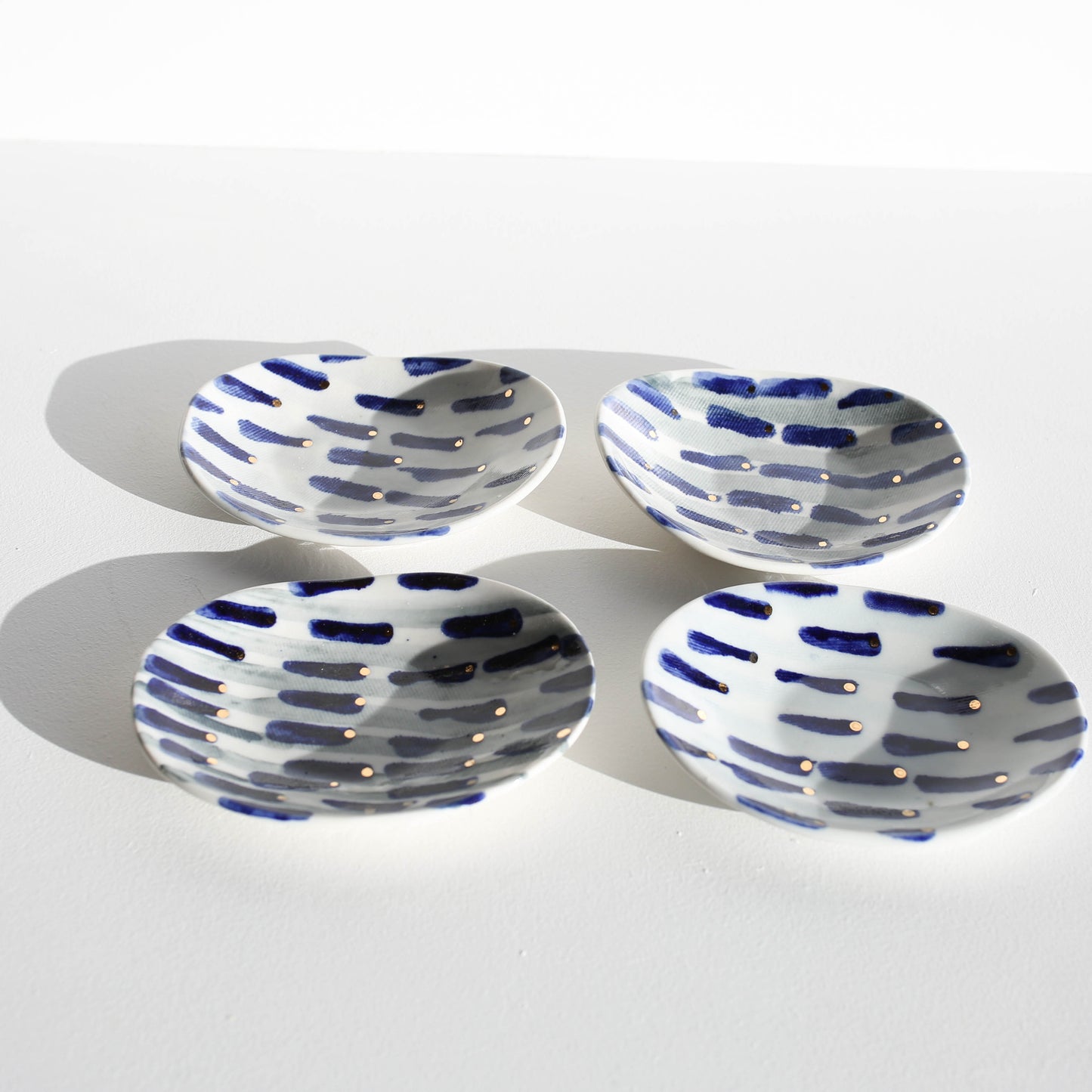 Porcelain mini dish set