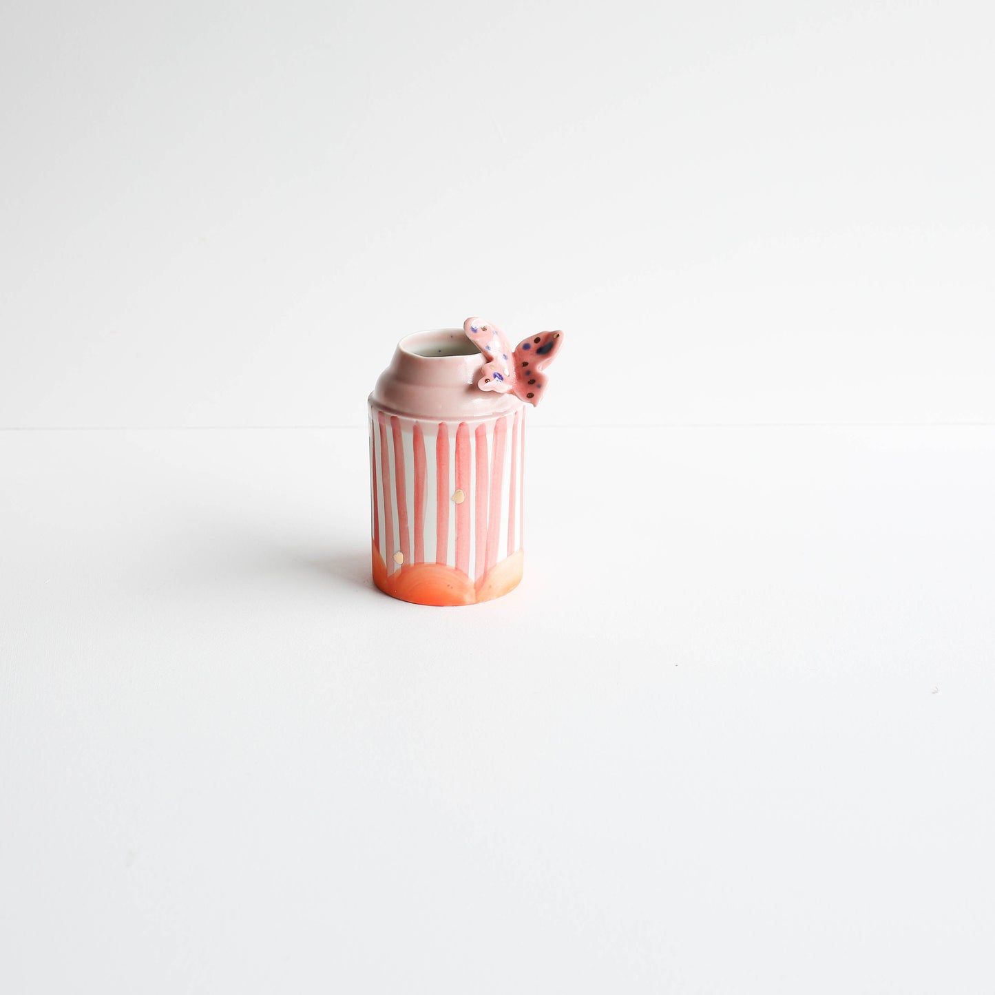 Butterfly vase | Stoneware vase GOLD