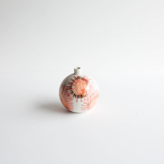 Orb vase | Stoneware vase GOLD