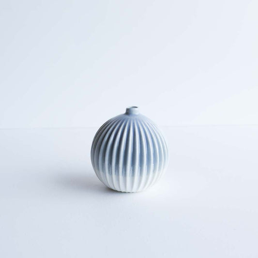 Urchin vase | Stoneware vase GOLD
