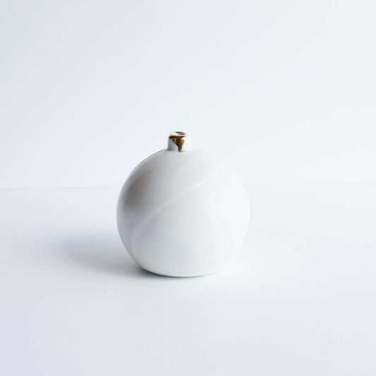 Orb vase | Stoneware vase GOLD