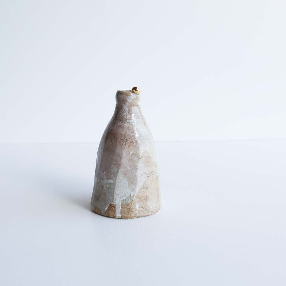 Bottle vase | Stoneware vase GOLD