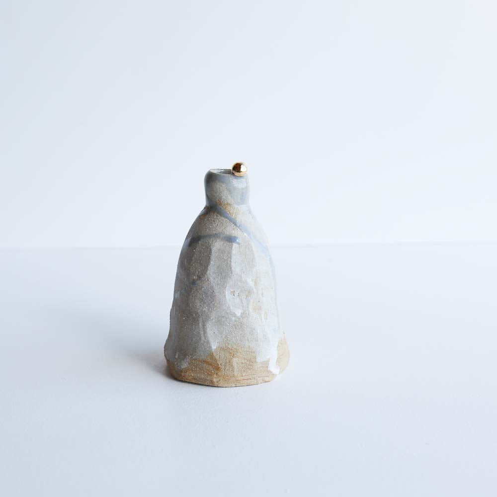 Bottle vase | Stoneware vase GOLD