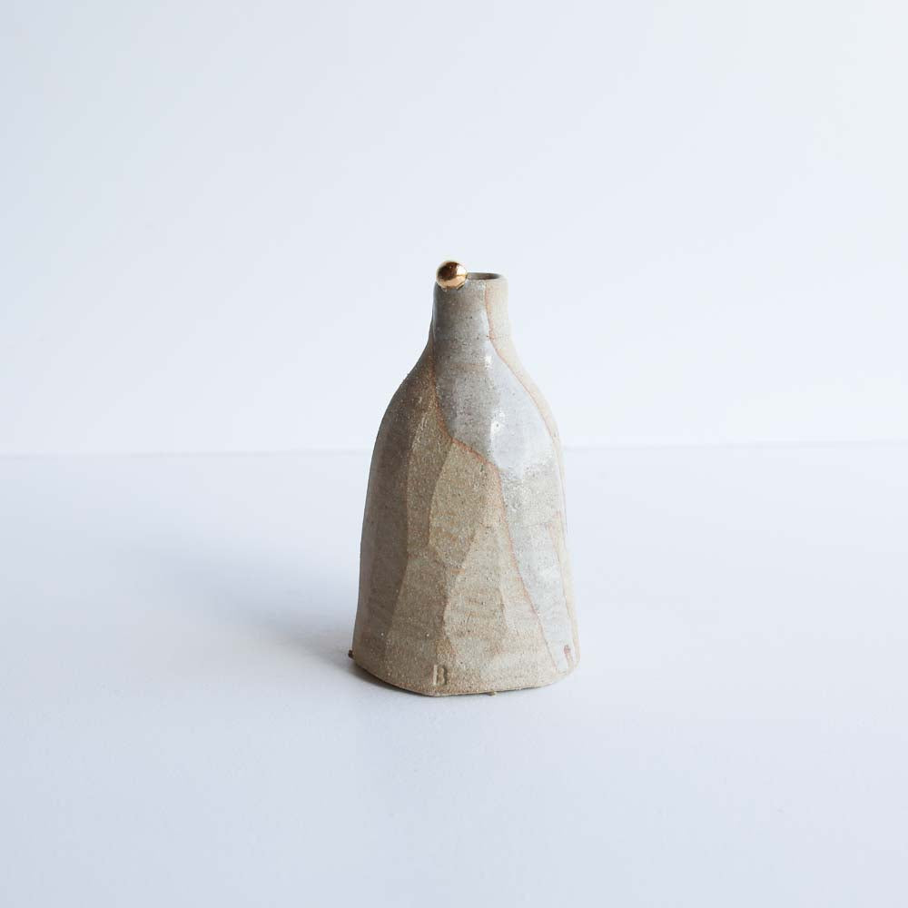 Bottle vase | Stoneware vase GOLD