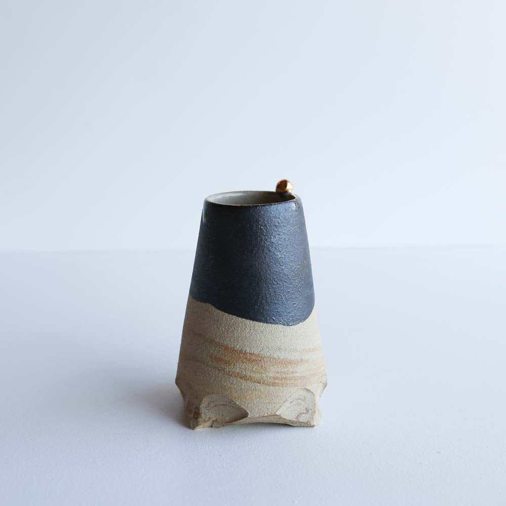 vase | Stoneware vase GOLD