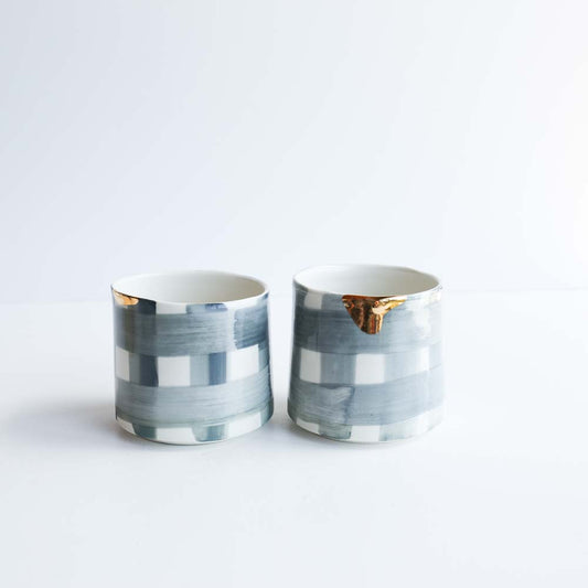 Gem Beaker set (one beaker is oval) odd set!!