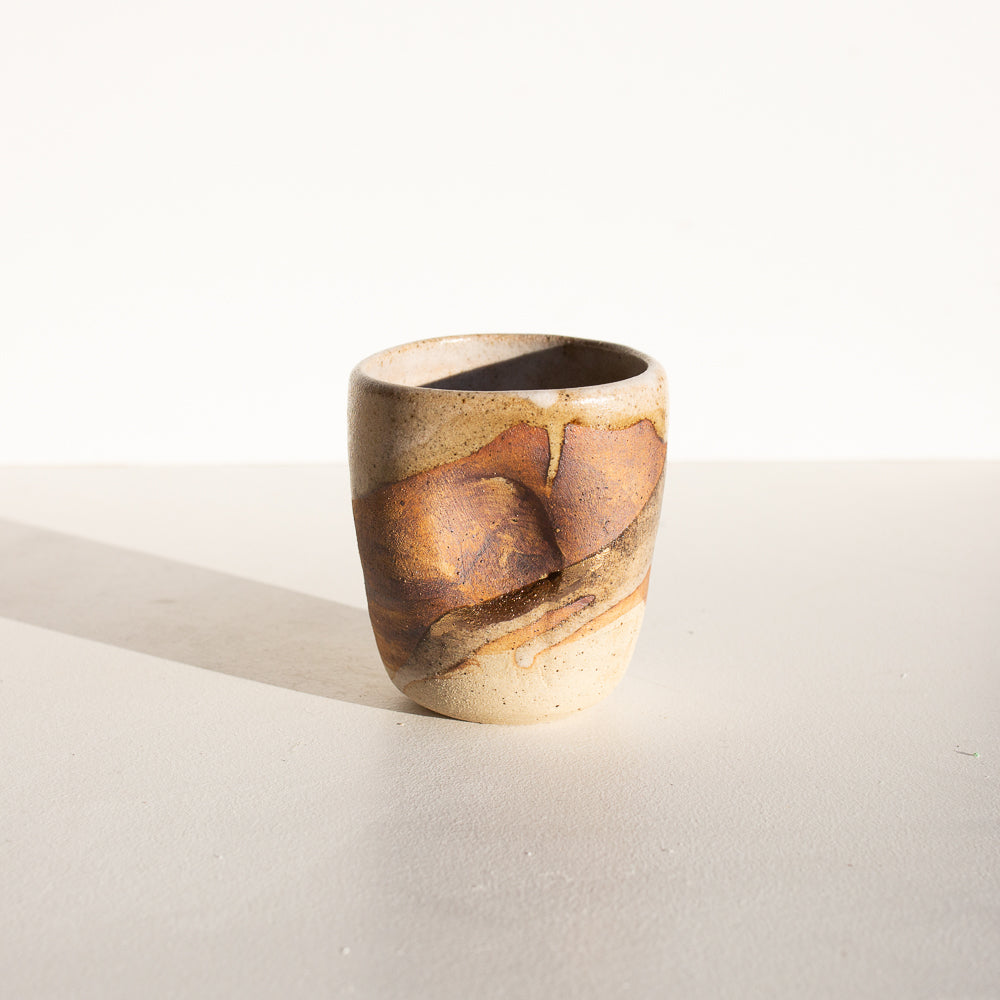 Mountains and rivers Beaker
