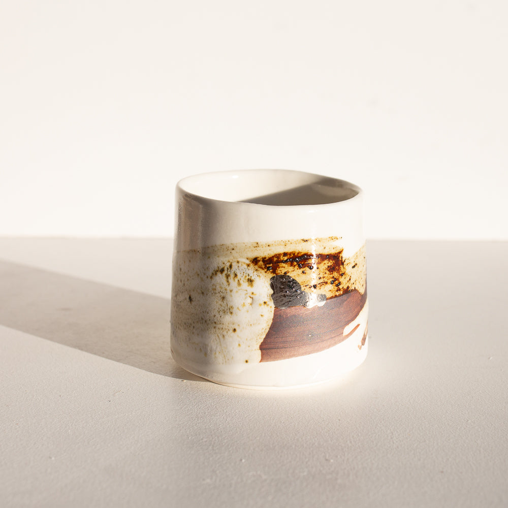 Mountains and rivers Beaker