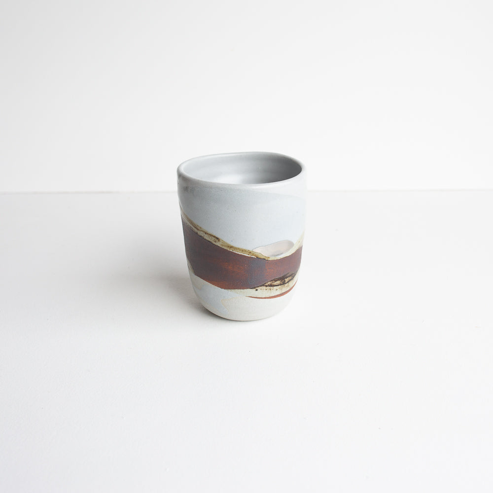 Mountains and rivers beaker